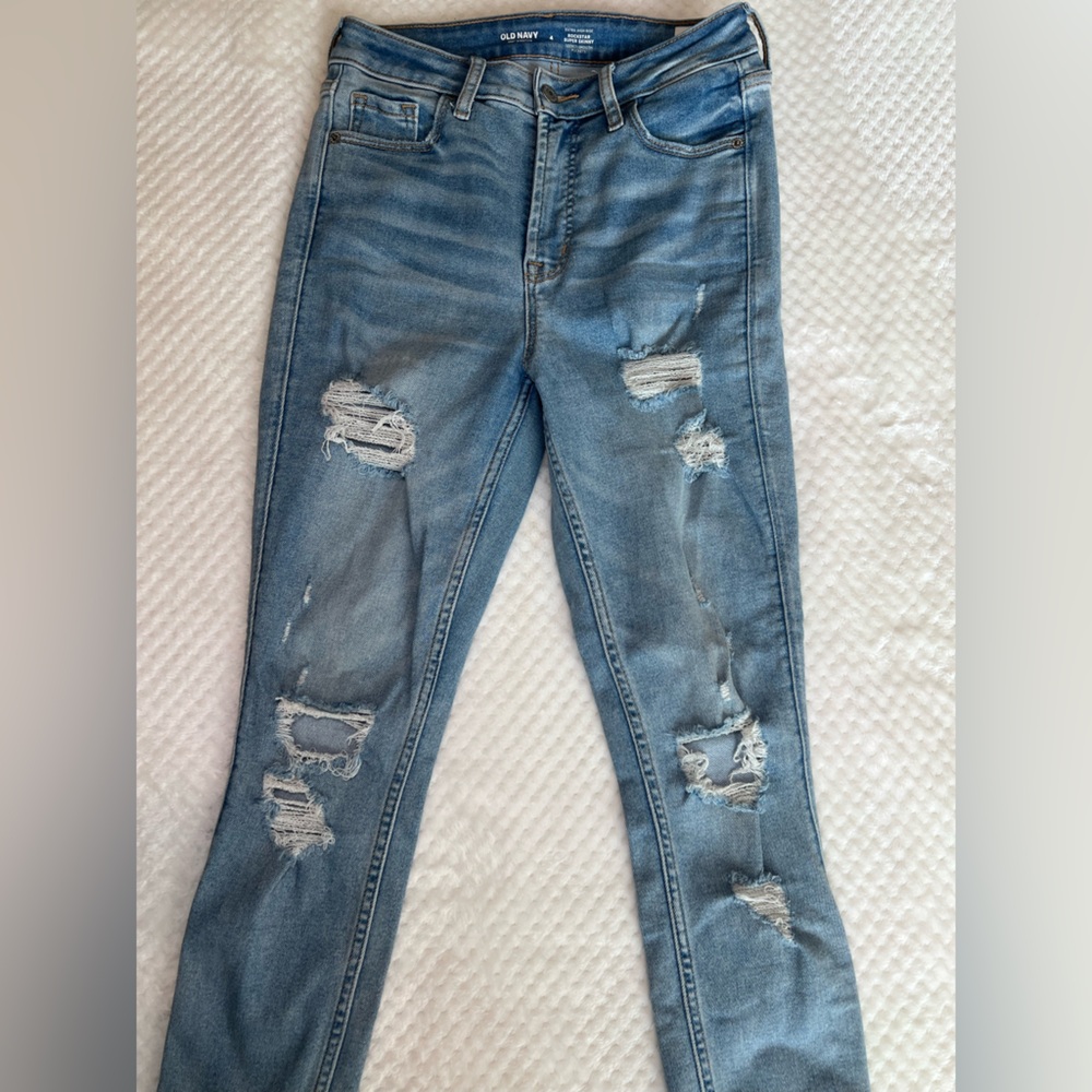 Old Navy Light Blue Distressed Skinny Jeans
